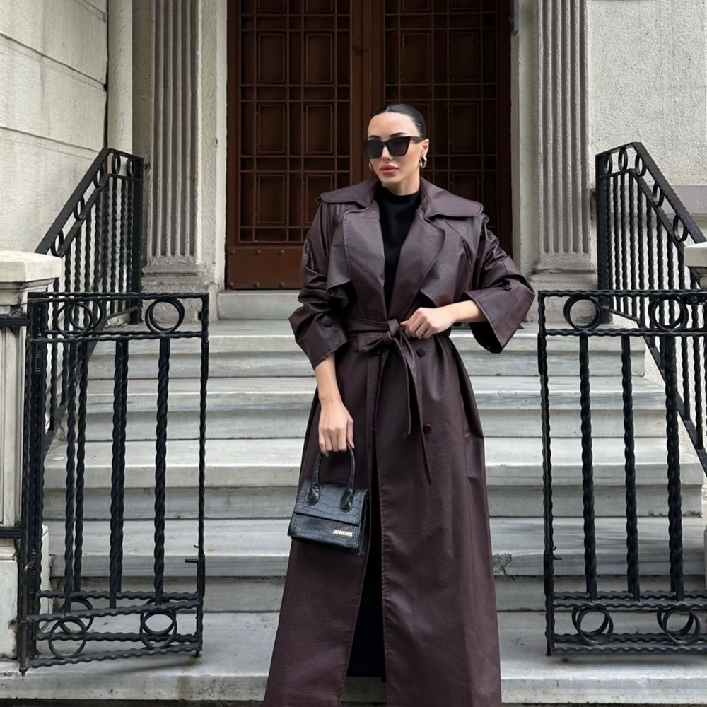 Stylish Burgundy Trench Coat - Picture 1 of 2